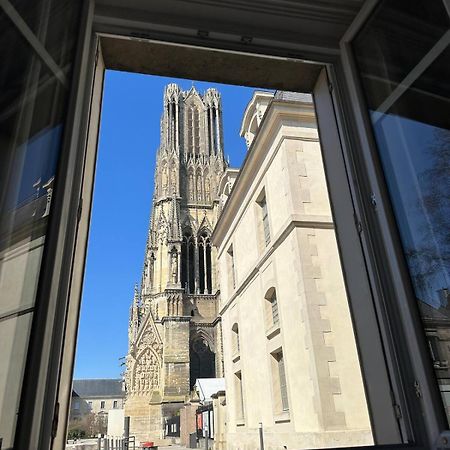 Le Petillant - Cathedrale Reims Eksteriør billede